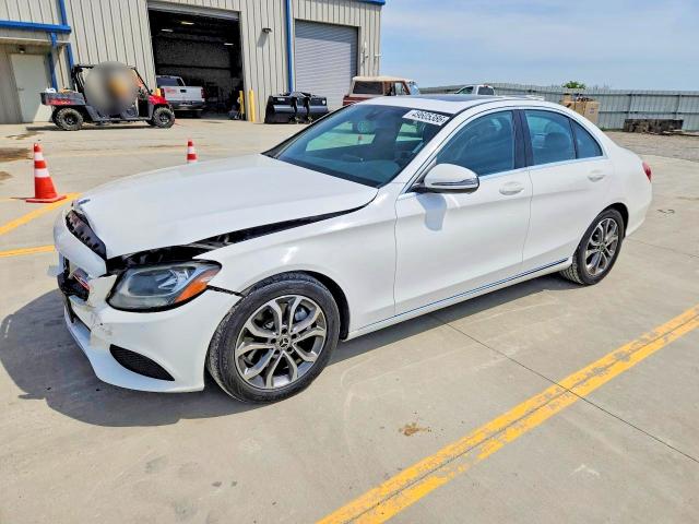 49605386 :رقم المزاد ، 55SWF4JB8JU236669 vin ، 2018 Mercedes-benz C مزاد بيع
