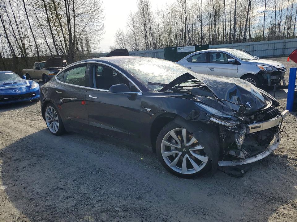 Продажа на аукционе авто 2018 Tesla Model 3, vin: 5YJ3E1EB8JF090435, номер лота: 48989286