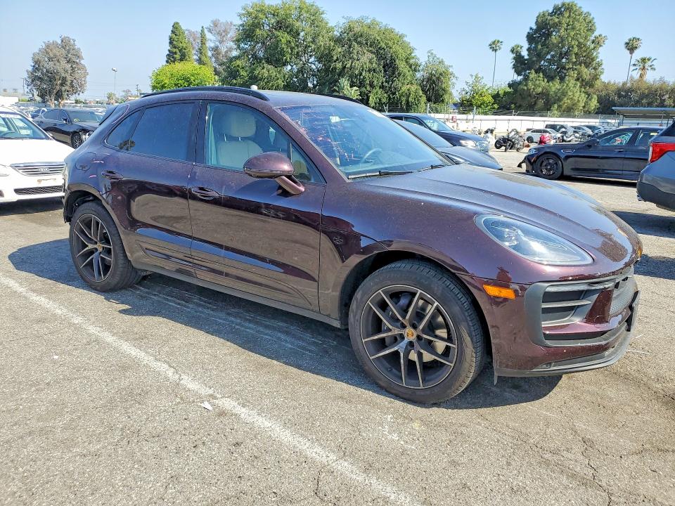 Auction sale of the 2025 Porsche Macan, vin: WP1AA2A54SLB05258, lot number: 52090986