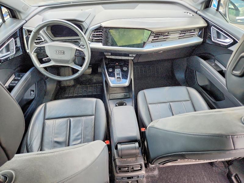 2023 Audi Q4 E-tron მანქანა იყიდება აუქციონზე, vin: WA1BCBFZXPP028563, აუქციონის ნომერი: 49637186