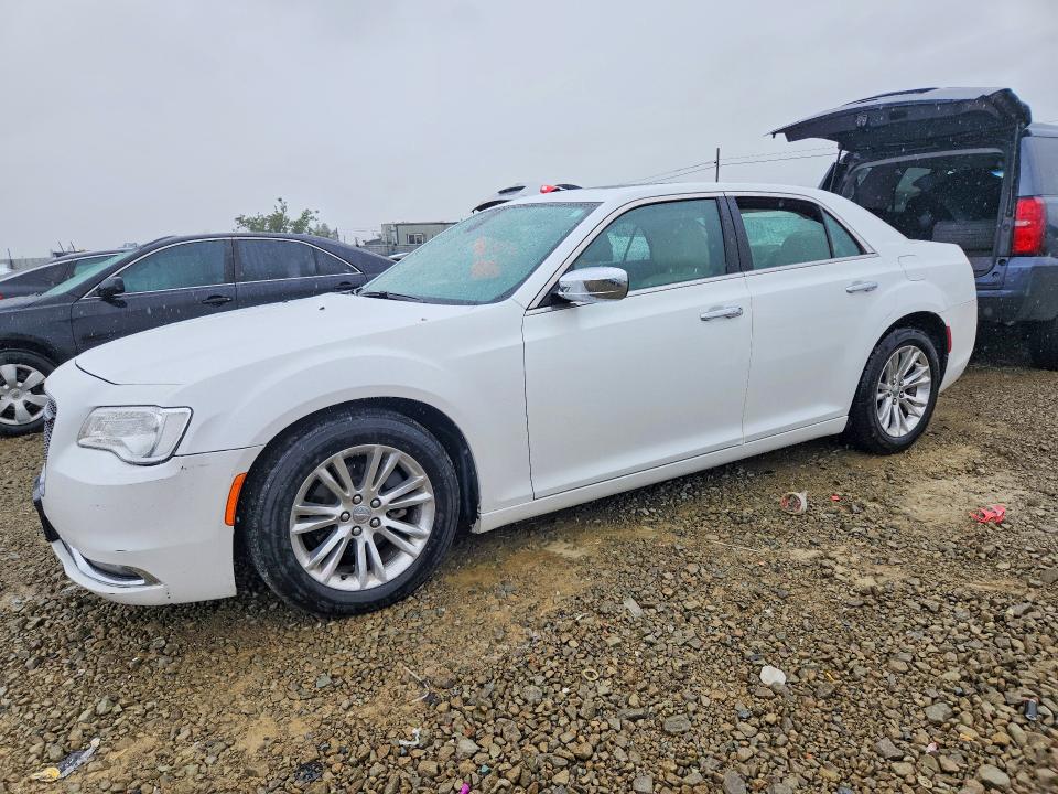 2015 Chrysler 300c მანქანა იყიდება აუქციონზე, vin: 2C3CCAEG0FH815601, აუქციონის ნომერი: 48713446