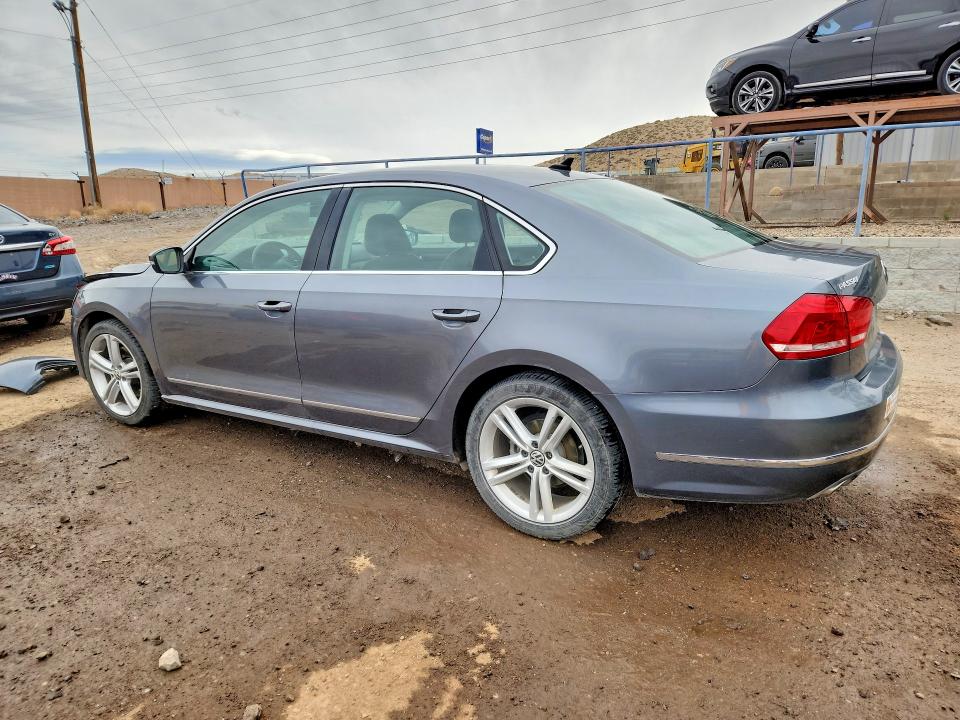 49500916 :رقم المزاد ، 1VWCN7A37EC048260 vin ، 2014 Volkswagen Passat مزاد بيع