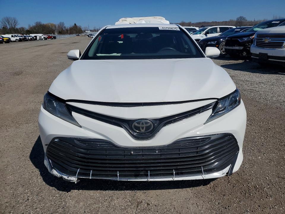 Продажа на аукционе авто 2019 Toyota Camry, vin: 4T1B11HK7KU226061, номер лота: 45769676