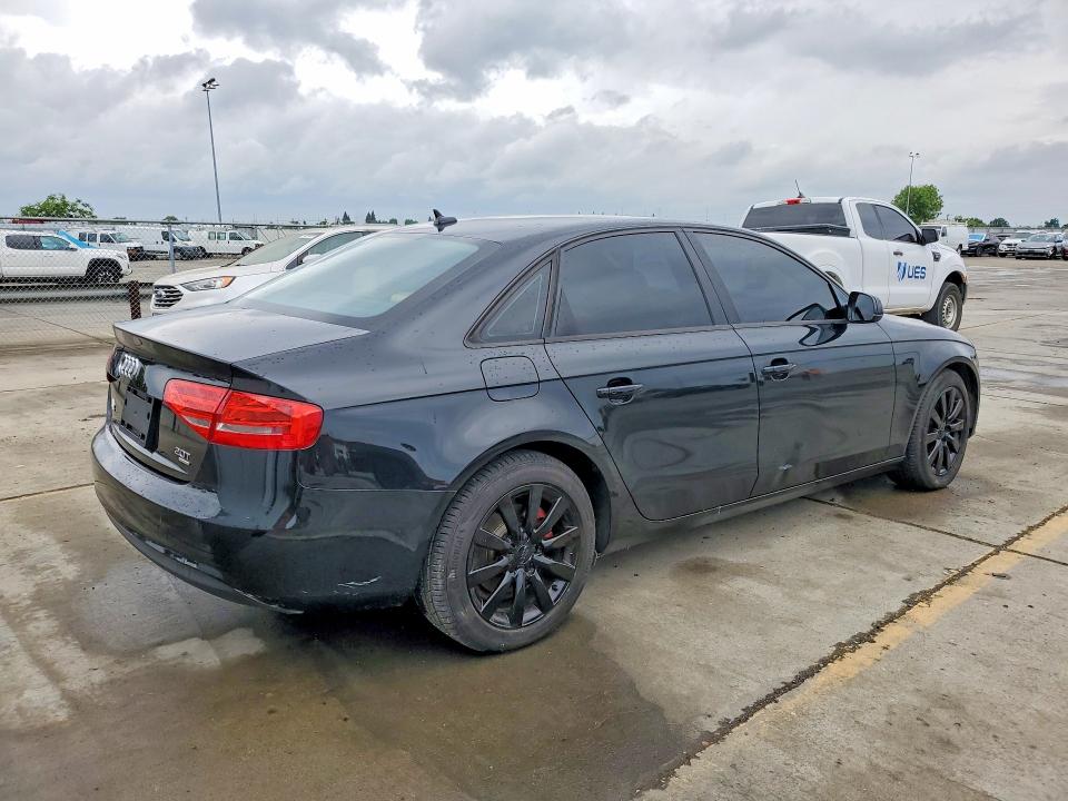 2013 Audi A4 მანქანა იყიდება აუქციონზე, vin: WAUBFAFL4DN018800, აუქციონის ნომერი: 48530436