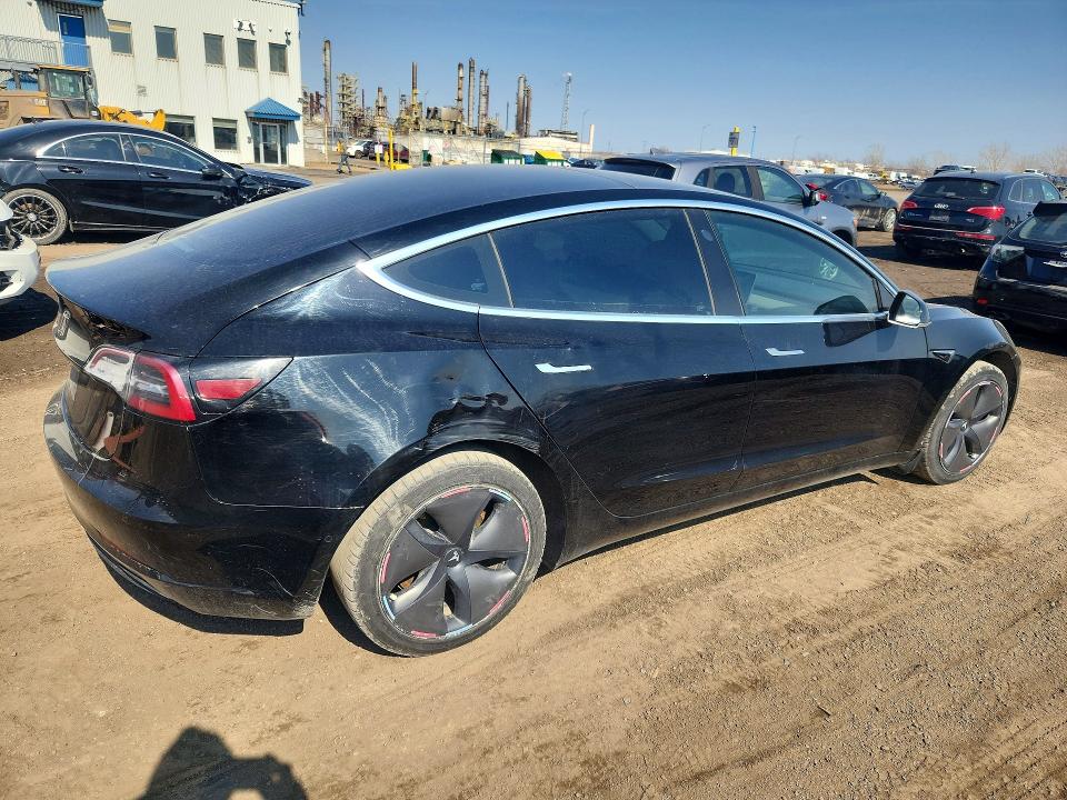 48632256 :رقم المزاد ، 5YJ3E1EA3LF734143 vin ، 2020 Tesla Model 3 مزاد بيع