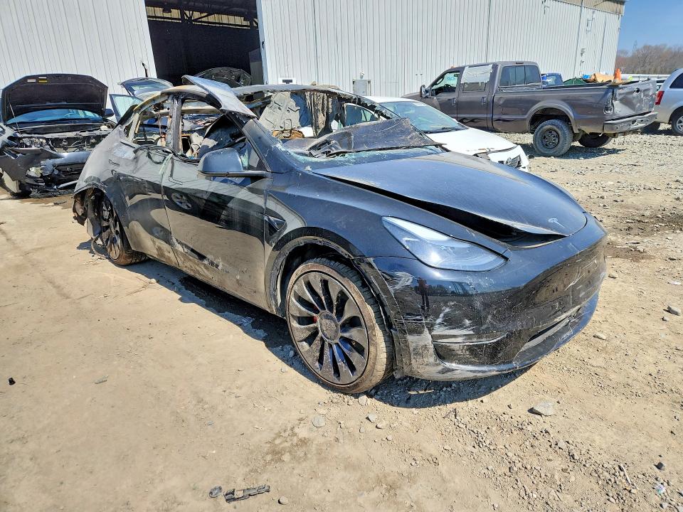 48848186 :رقم المزاد ، 7SAYGDEF5PF830748 vin ، 2023 Tesla Model Y مزاد بيع