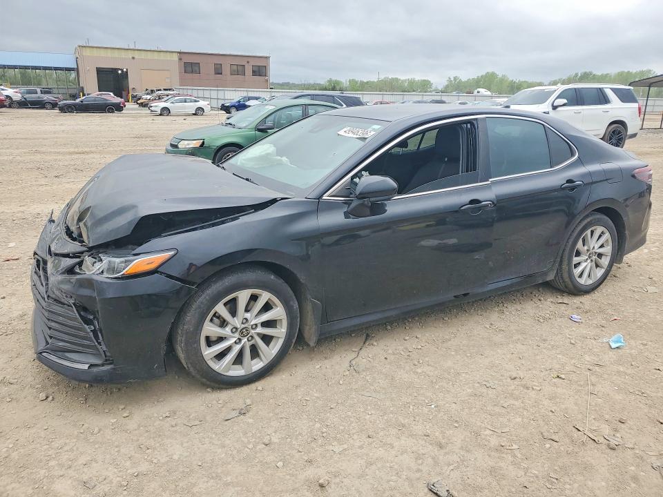 Продаж на аукціоні авто 2022 Toyota Camry, vin: 4T1C11AKXNU650661, номер лоту: 49946396