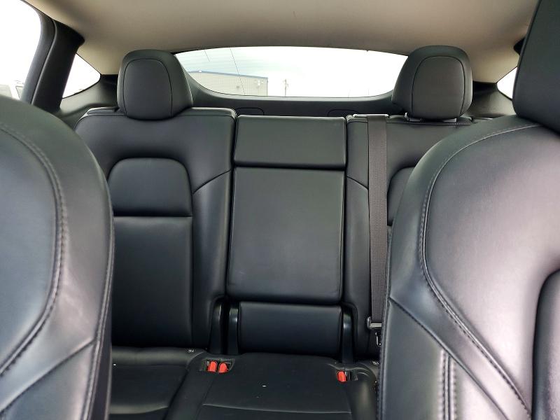 49486606 :رقم المزاد ، 5YJYGDEE4MF073891 vin ، 2021 Tesla Model Y مزاد بيع