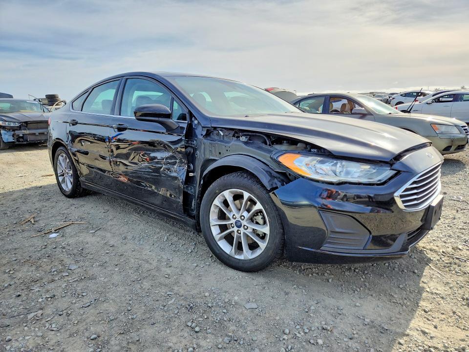 50622726 :رقم المزاد ، 3FA6P0HD2LR150845 vin ، 2020 Ford Fusion مزاد بيع