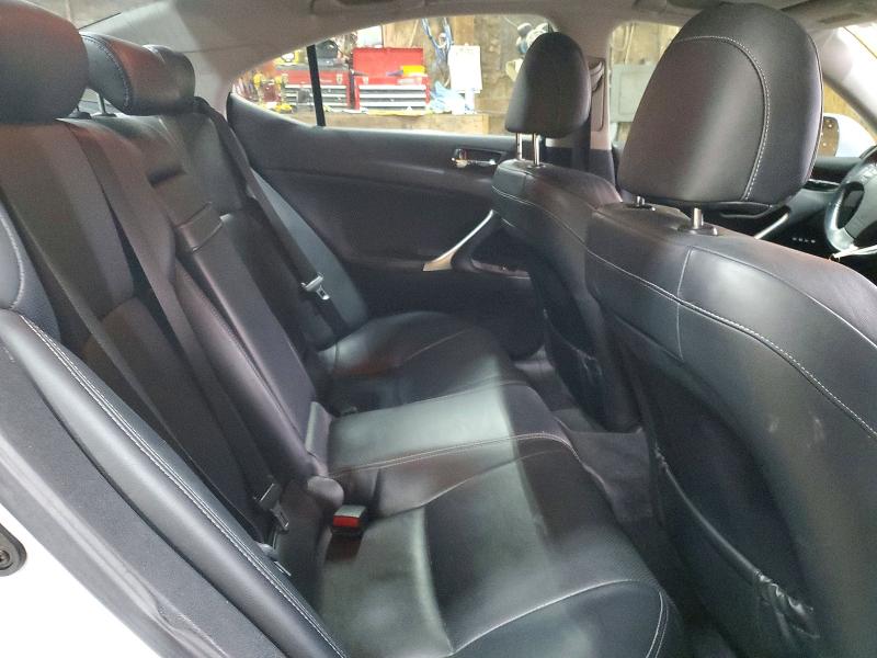 51122216 :رقم المزاد ، JTHCF5C28A2032950 vin ، 2010 Lexus Is مزاد بيع