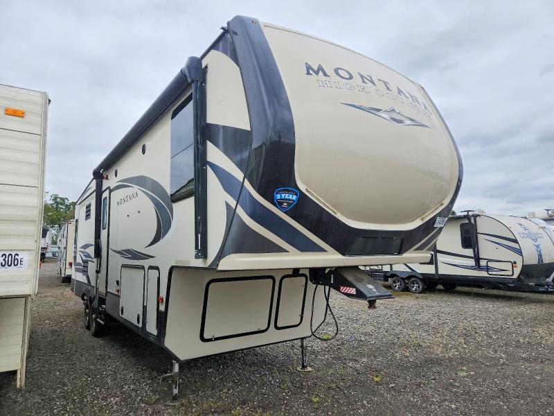 50453996 :رقم المزاد ، 4YDF30525JA743323 vin ، 2018 Keystone Montana مزاد بيع