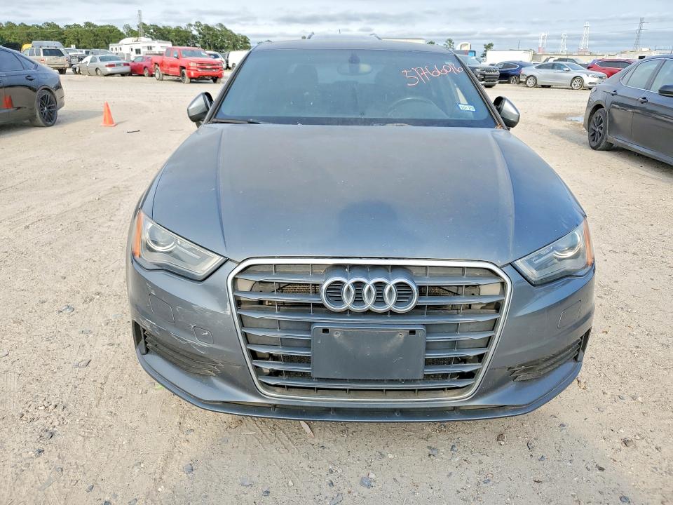 2015 Audi A3 მანქანა იყიდება აუქციონზე, vin: WAUCCGFF1F1079672, აუქციონის ნომერი: 51766016