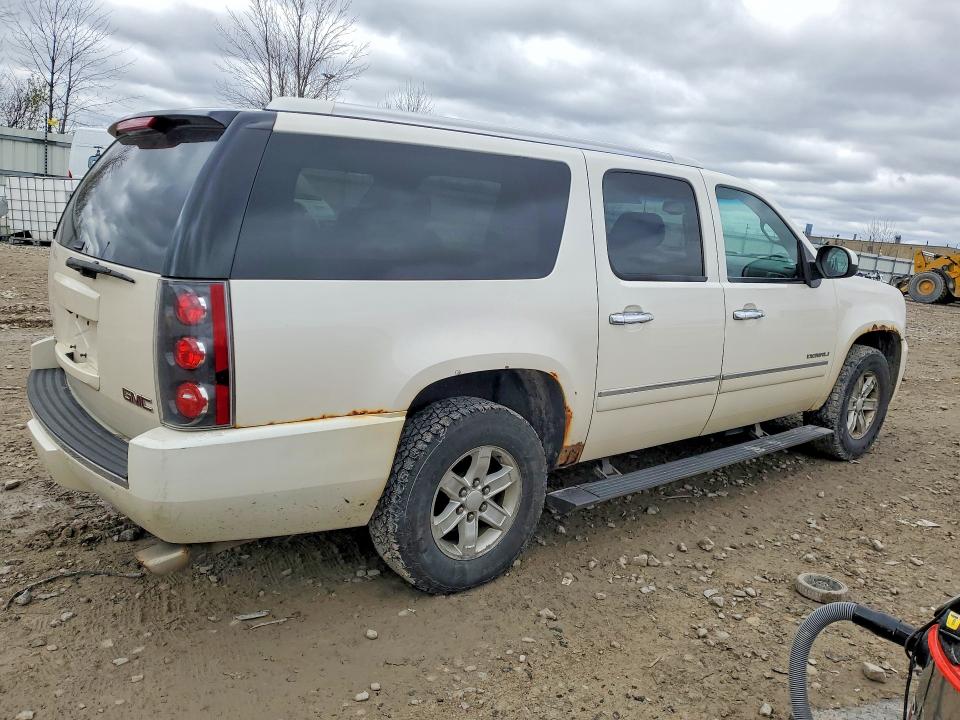 2011 Gmc Yukon Xl მანქანა იყიდება აუქციონზე, vin: 1GKS2MEF4BR299924, აუქციონის ნომერი: 51149746