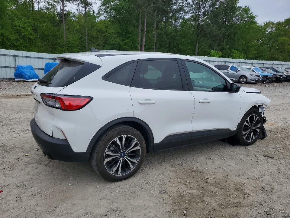 2022 Ford Escape მანქანა იყიდება აუქციონზე, vin: 1FMCU0G67NUB98101, აუქციონის ნომერი: 48990906