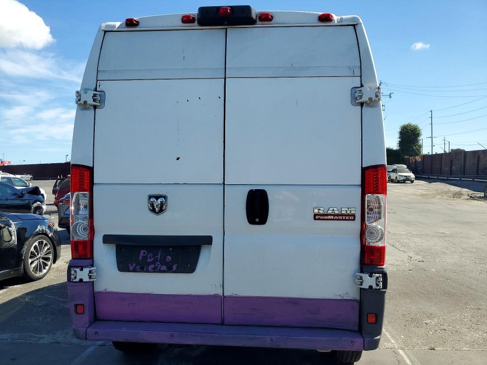 50197136 :رقم المزاد ، 3C6TRVCG4EE119863 vin ، 2014 Ram Promaster 2500 مزاد بيع