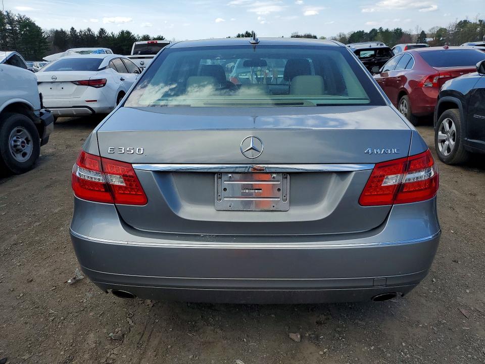 Продаж на аукціоні авто 2010 Mercedes-benz E, vin: WDDHF8HBXAA121142, номер лоту: 47965666