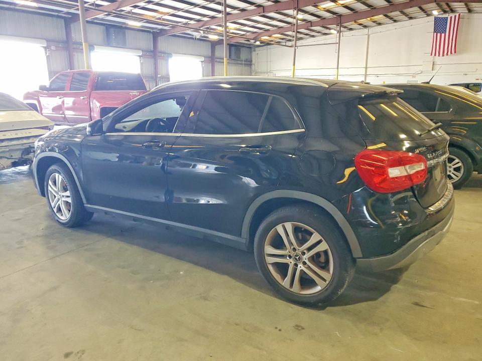 50983396 :رقم المزاد ، WDCTG4EB7JJ404221 vin ، 2018 Mercedes-benz Gla مزاد بيع