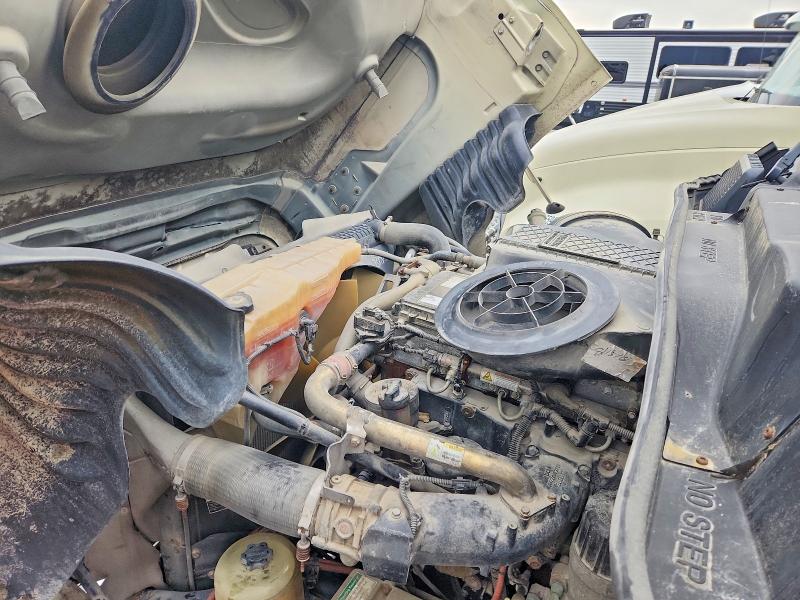 51113616 :رقم المزاد ، 1FUJGLDRXDLBX8153 vin ، 2013 Freightliner Cascadia مزاد بيع