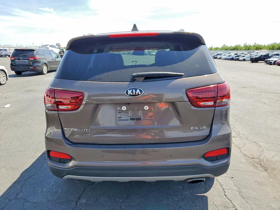 Продажа на аукционе авто 2019 Kia Sorento, vin: 5XYPH4A52KG498949, номер лота: 49513366