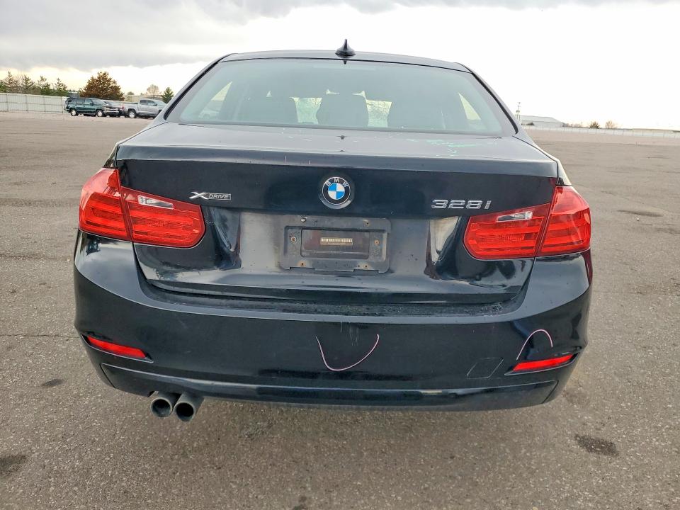48881726 :رقم المزاد ، WBA3B5G56FNS13288 vin ، 2015 Bmw 328 مزاد بيع