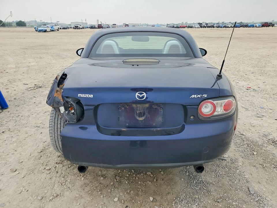 2008 Mazda Mx-5 Miata მანქანა იყიდება აუქციონზე, vin: JM1NC26FX80152741, აუქციონის ნომერი: 51589726