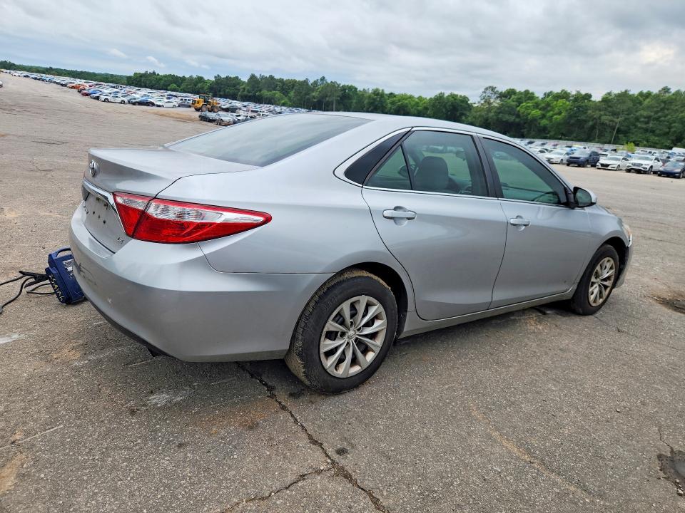 51708186 :رقم المزاد ، 4T1BF1FK2HU397653 vin ، 2017 Toyota Camry مزاد بيع