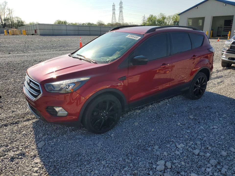 Продаж на аукціоні авто 2018 Ford Escape, vin: 1FMCU0GD3JUC32561, номер лоту: 50986466