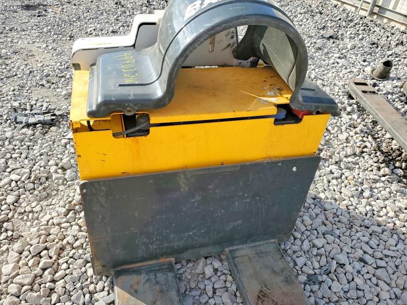 49903216 :رقم المزاد ، 2W169322245 vin ، 2016 Uigf Construction Equipment مزاد بيع