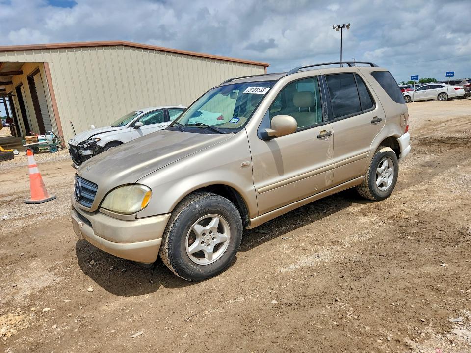 79131835 :رقم المزاد ، 4JGAB54E41A282703 vin ، 2001 Mercedes-benz Ml مزاد بيع