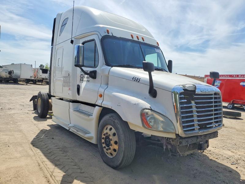 47212936 :رقم المزاد ، 1FUJGLDR1DLBU4585 vin ، 2013 Freigliner Cascadia 125 مزاد بيع