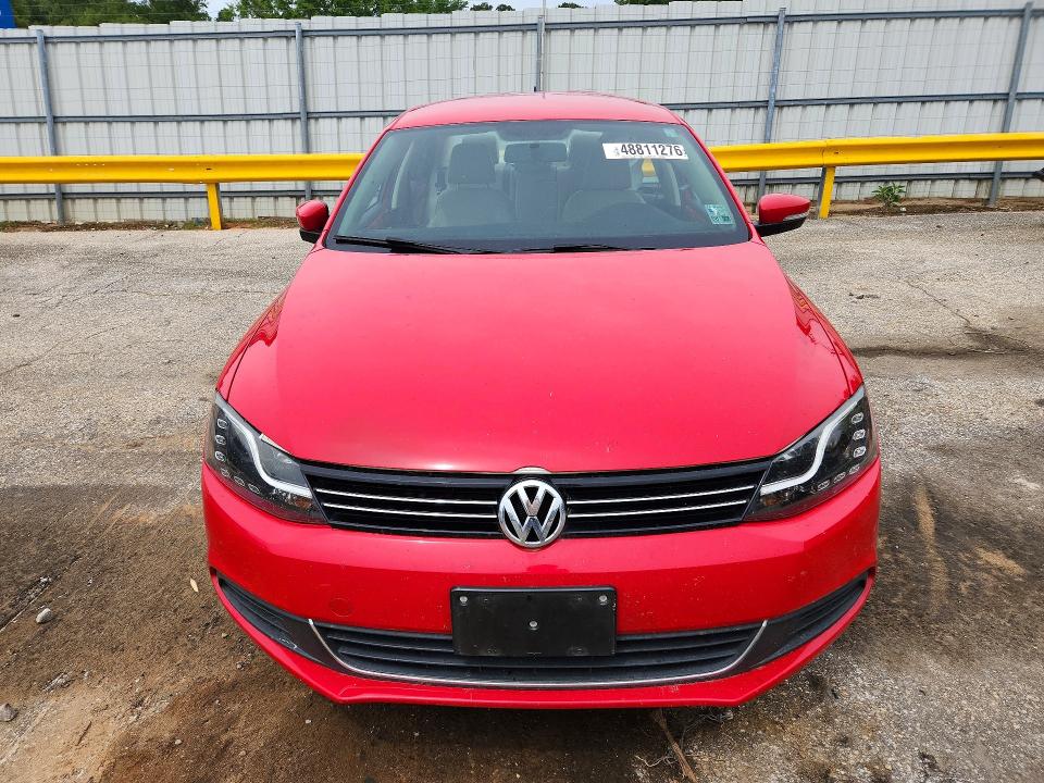 48811276 :رقم المزاد ، 3VWLL7AJ2EM223596 vin ، 2014 Volkswagen Jetta مزاد بيع