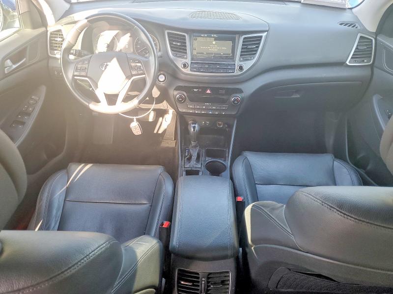 49323186 :رقم المزاد ، KM8J33A48JU603038 vin ، 2018 Hyundai Tucson مزاد بيع