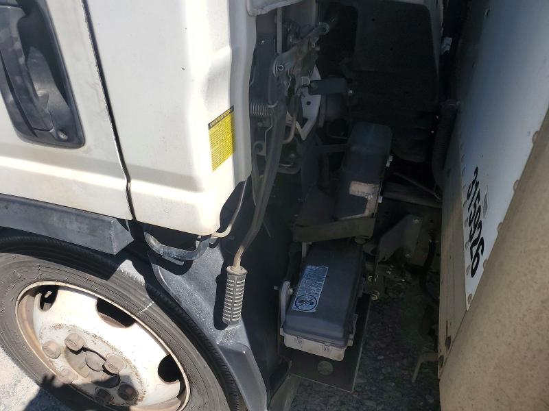 49499626 :رقم المزاد ، JALE5W164G7900557 vin ، 2016 Isuzu Nqr مزاد بيع