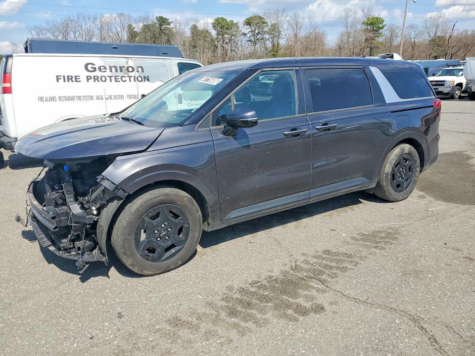 2025 Kia Carnival მანქანა იყიდება აუქციონზე, vin: KNDNB5K39S6496727, აუქციონის ნომერი: 47716606