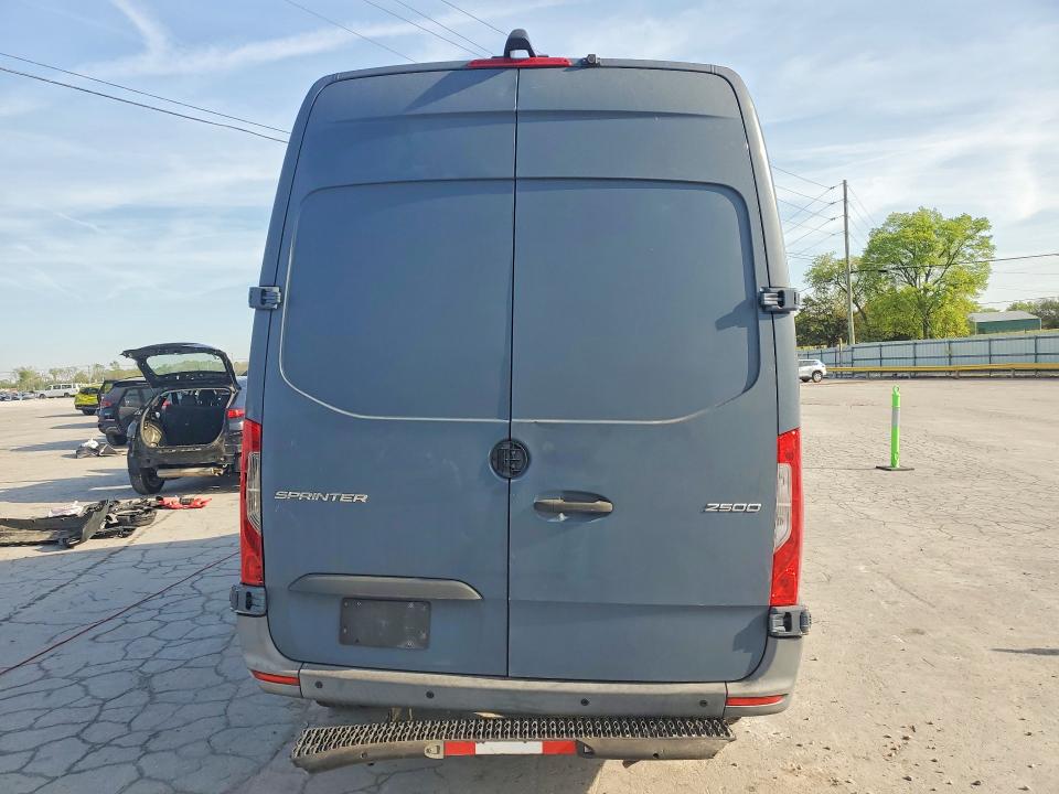 48874946 :رقم المزاد ، WD4PF0CDXKP086459 vin ، 2019 Mercedes Benz Sprinter مزاد بيع