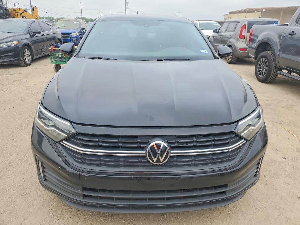51163776 :رقم المزاد ، 3VWBM7BU2PM010751 vin ، 2023 Volkswagen Jetta مزاد بيع