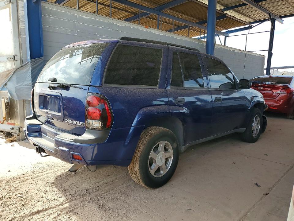 2004 Chevrolet Trailblazer მანქანა იყიდება აუქციონზე, vin: 1GNDS13S042270829, აუქციონის ნომერი: 52036526