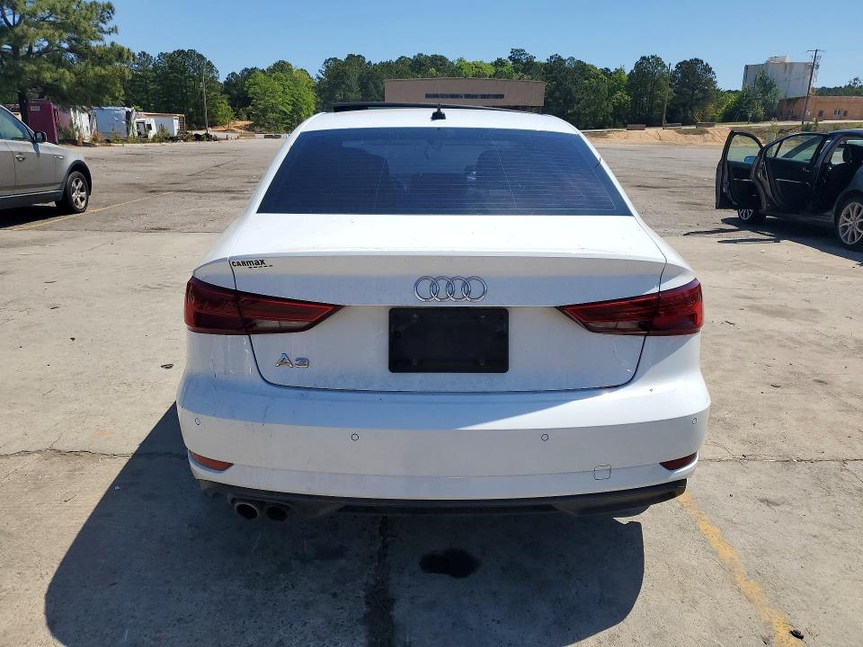 Продажа на аукционе авто 2020 Audi A3, vin: WAUCUGFF6LA105367, номер лота: 49389336