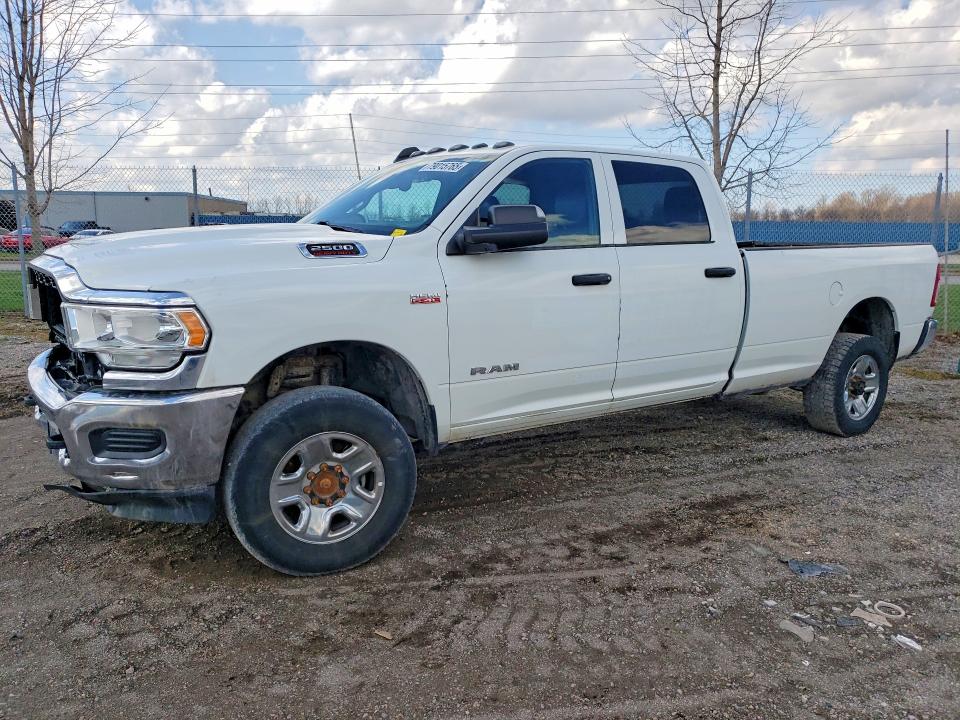 Auction sale of the 2022 Ram 2500, vin: 3C6UR5HJ2NG324210, lot number: 79015765