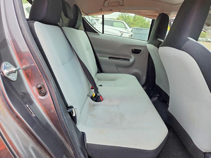 Продажа на аукционе авто 2013 Toyota Prius C, vin: JTDKDTB32D1557109, номер лота: 51190496