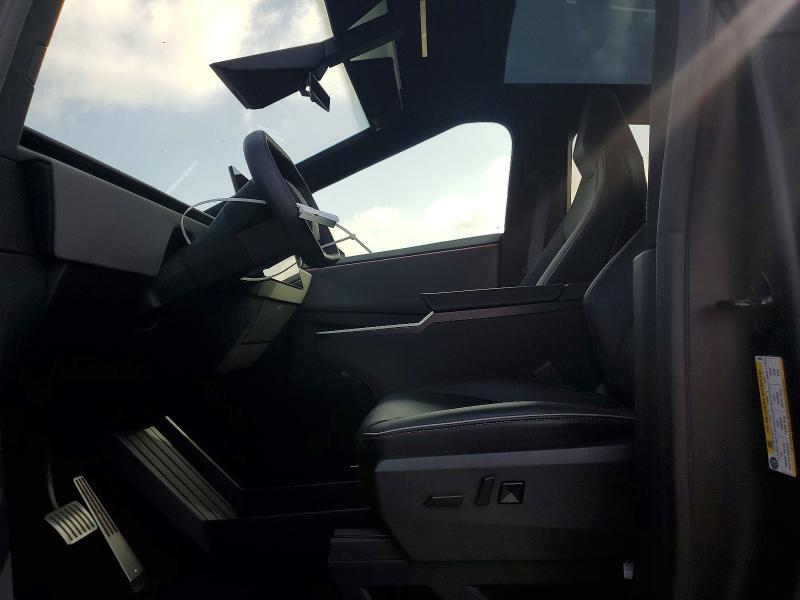 50254976 :رقم المزاد ، 7G2CEHED5RA049423 vin ، 2024 Tesla Cybertruck مزاد بيع
