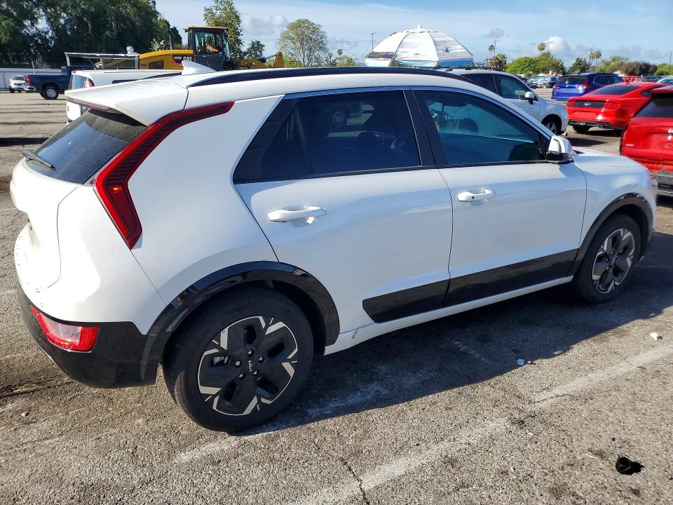 2024 Kia Niro მანქანა იყიდება აუქციონზე, vin: KNDCR3L1XR5096082, აუქციონის ნომერი: 50828536