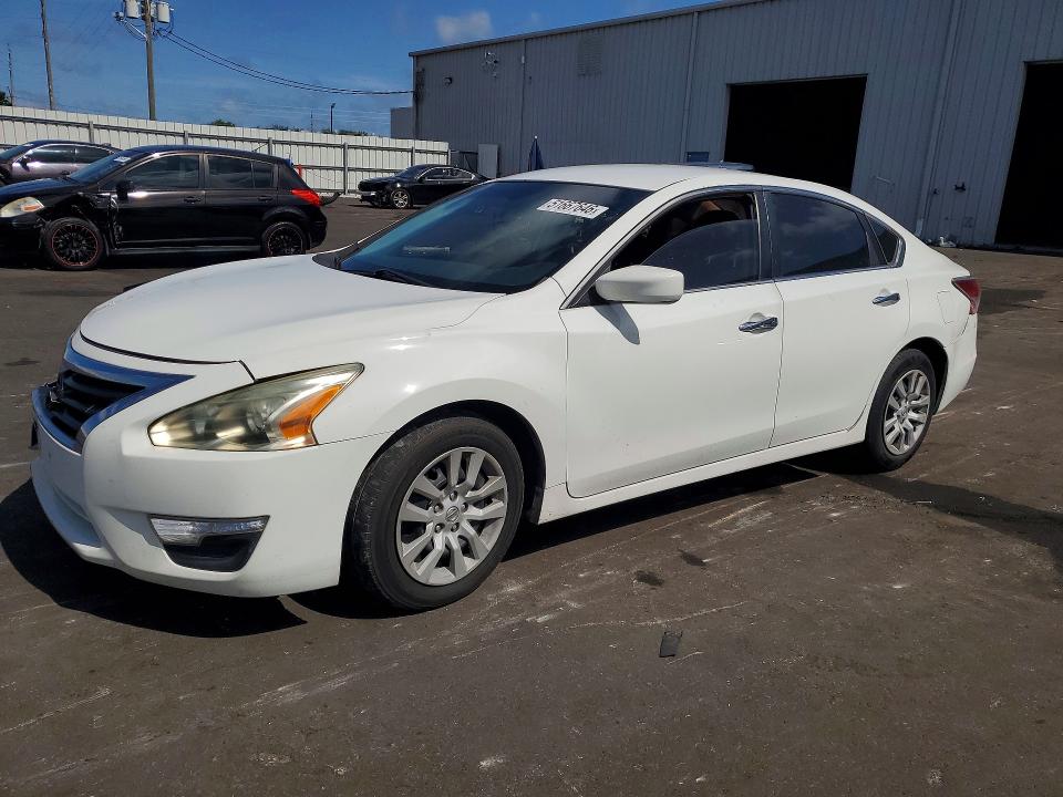 Продаж на аукціоні авто 2015 Nissan Altima, vin: 1N4AL3AP7FN860519, номер лоту: 51667646