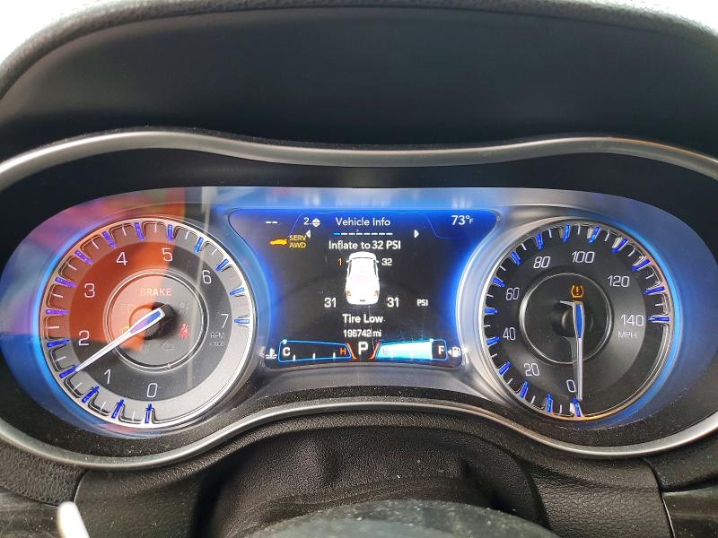 49747266 :رقم المزاد ، 2C3CCARG4FH899416 vin ، 2015 Chrysler 300 مزاد بيع
