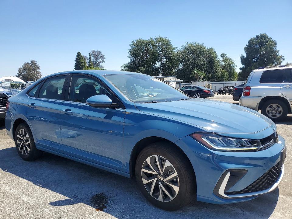 50473426 :رقم المزاد ، 3VW5X7BU3SM035350 vin ، 2025 Volkswagen Jetta مزاد بيع