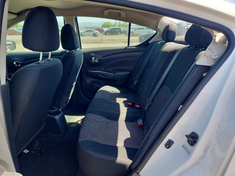 50658766 :رقم المزاد ، 3N1CN7AP5KL838875 vin ، 2019 Nissan Versa مزاد بيع