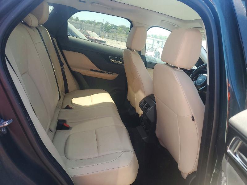 50283476 :رقم المزاد ، SADCJ2BN7HA090868 vin ، 2017 Jaguar F-pace Pre مزاد بيع