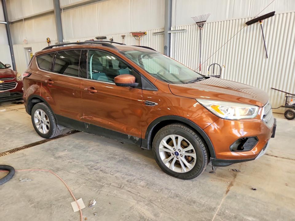 Продажа на аукционе авто 2017 Ford Escape, vin: 1FMCU9GD7HUE58780, номер лота: 51589516