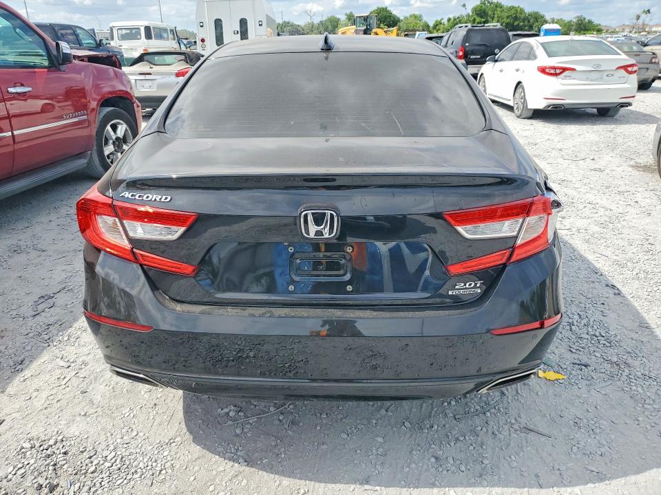 Продаж на аукціоні авто 2018 Honda Accord, vin: 1HGCV2F93JA037184, номер лоту: 51182646