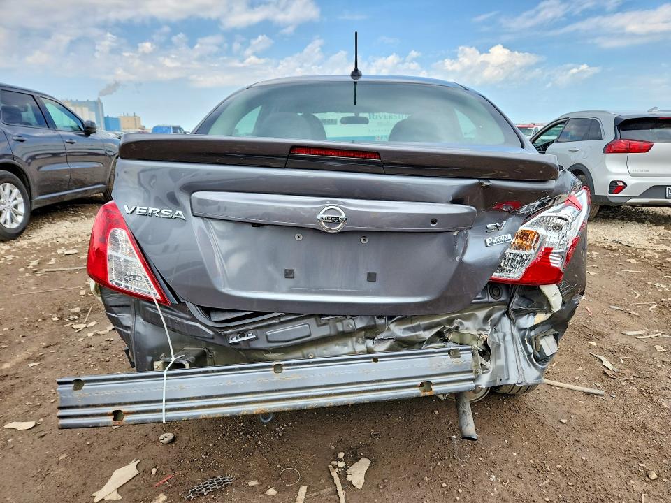 Auction sale of the 2018 Nissan Versa, vin: 3N1CN7AP1JL864825, lot number: 49468516